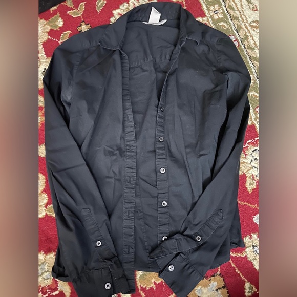 BUNDLE Express and H&M Size XSmall and Small Shirts (like new) - Picture 3 of 3